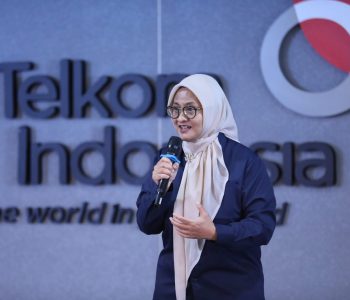 Direktur Utama Telkom Dian Siswarini.