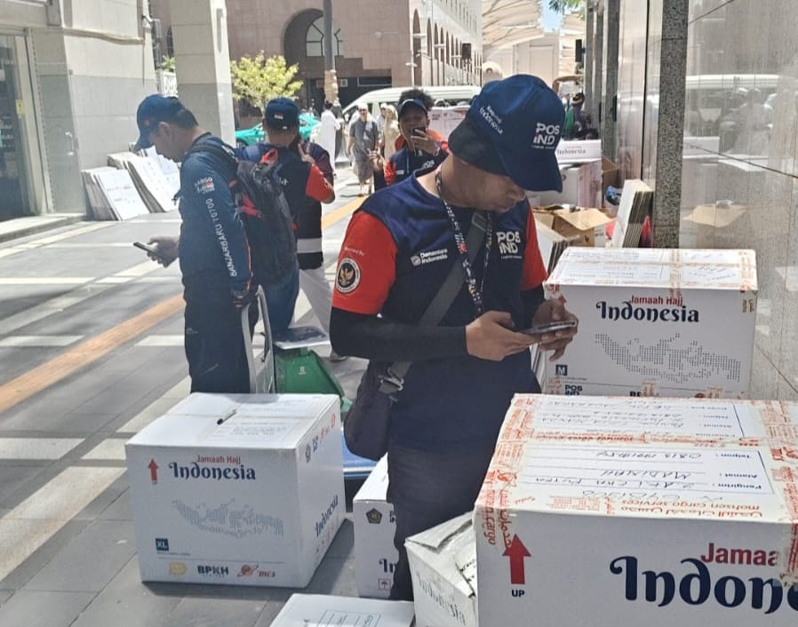 PT Pos Indonesia (Persero) sukses memberikan pelayanan kargo haji 2026 pada musim Haji tahun ini, tercatat sebanyak 13.978 kiriman kargo haji berhasil dikelola Pos Indonesia dengan total berat mencapai 266.822 kilogram atau 266,8 ton.